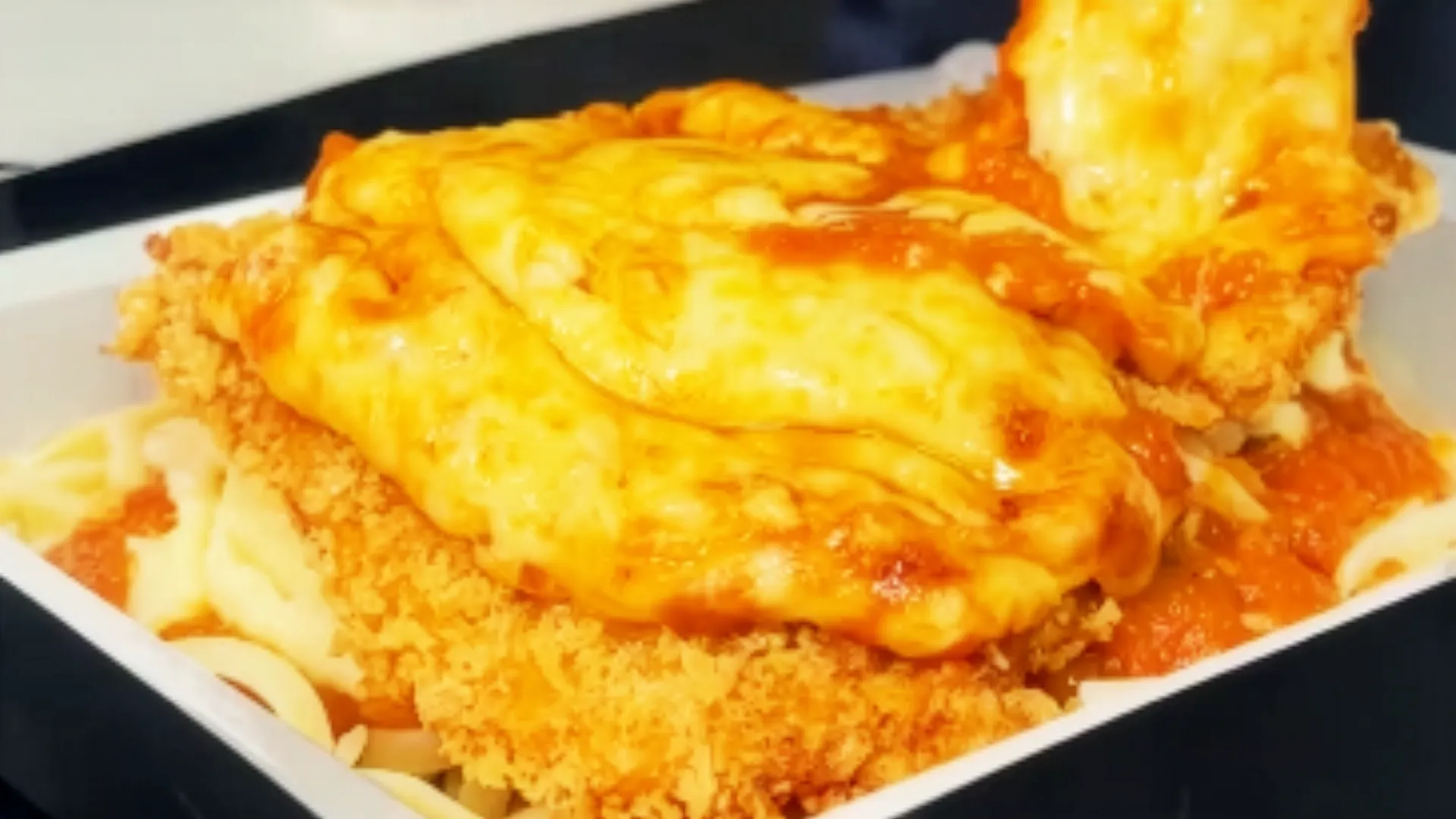 Embalagem selada que pode ir ao forno: mais praticidade e segurança para o food service